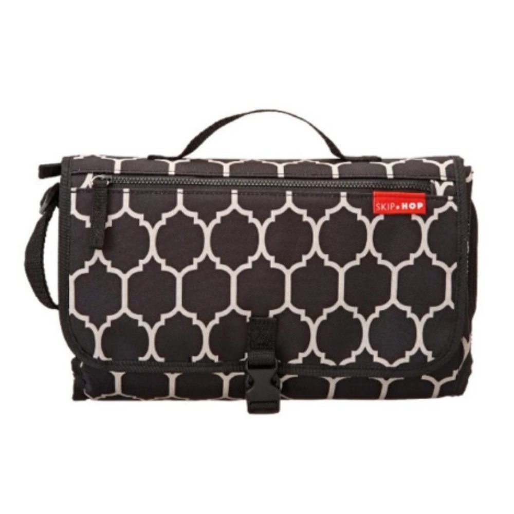 Skip Hop Pronto Changing Station, Onyx Tile NWOT